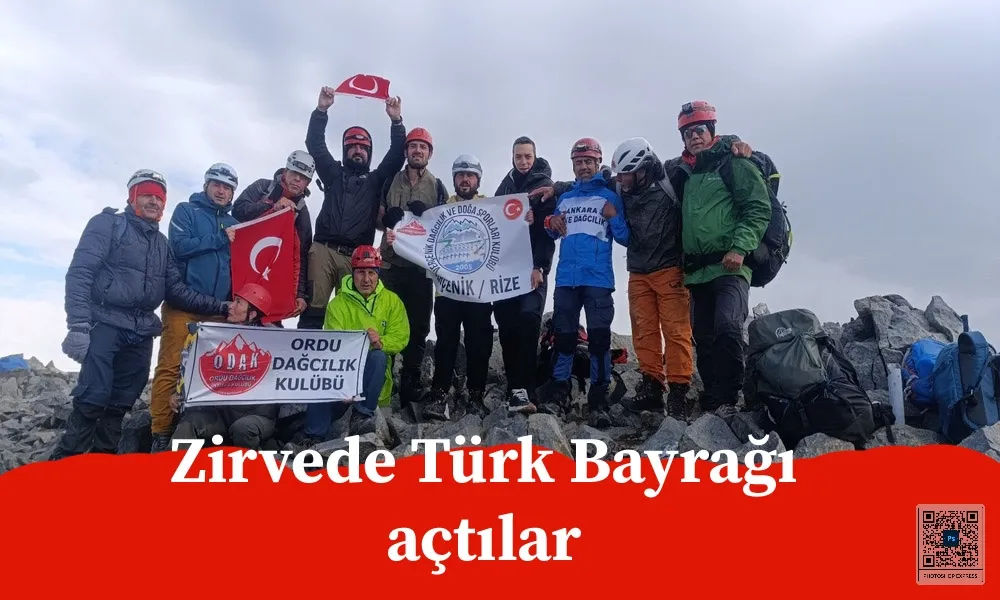 Zirvede Türk Bayrağı açtılar 