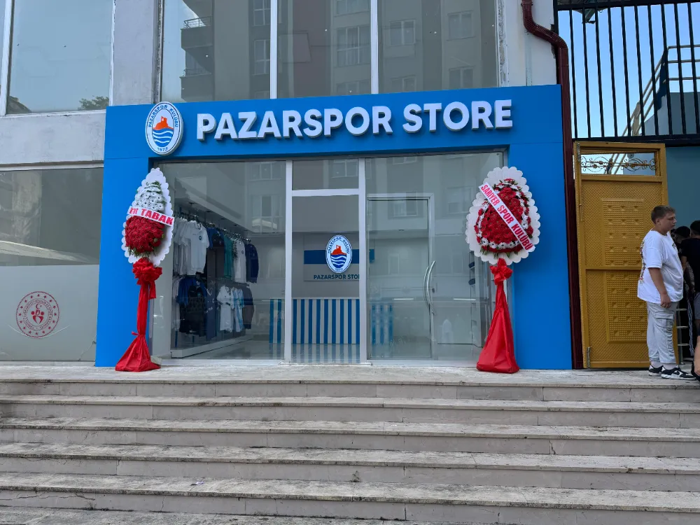 Karşılaşmadan önce  Pazarspor tarihinde bir ilki gerceklestirdi 