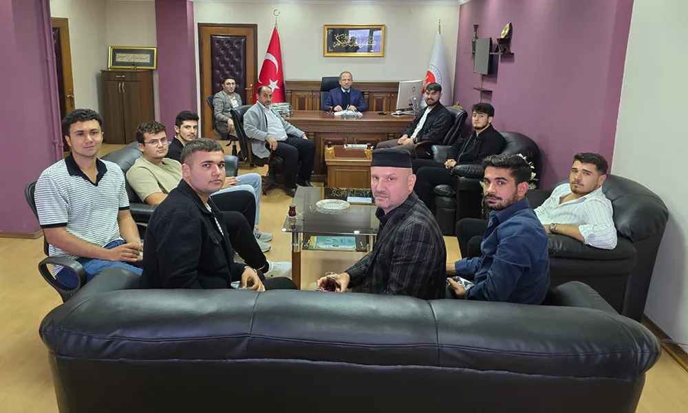 Üniversite Öğrencilerinden Pazar Müftülüğü