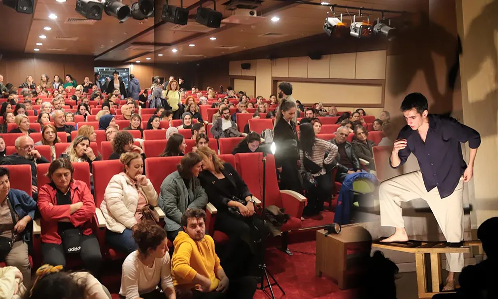 4. BORÇKA ULUSLARARASI TİYATRO FESTİVALİ COŞKUSU HOPA’YA TAŞINDI