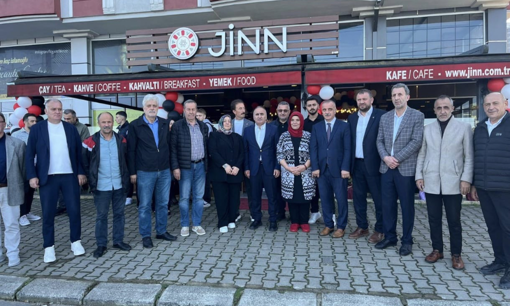 Pazar’da Jinn Kafe