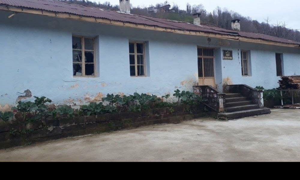 Köy Okullarıyla Birlikte Köylerde Hayat da Bitti