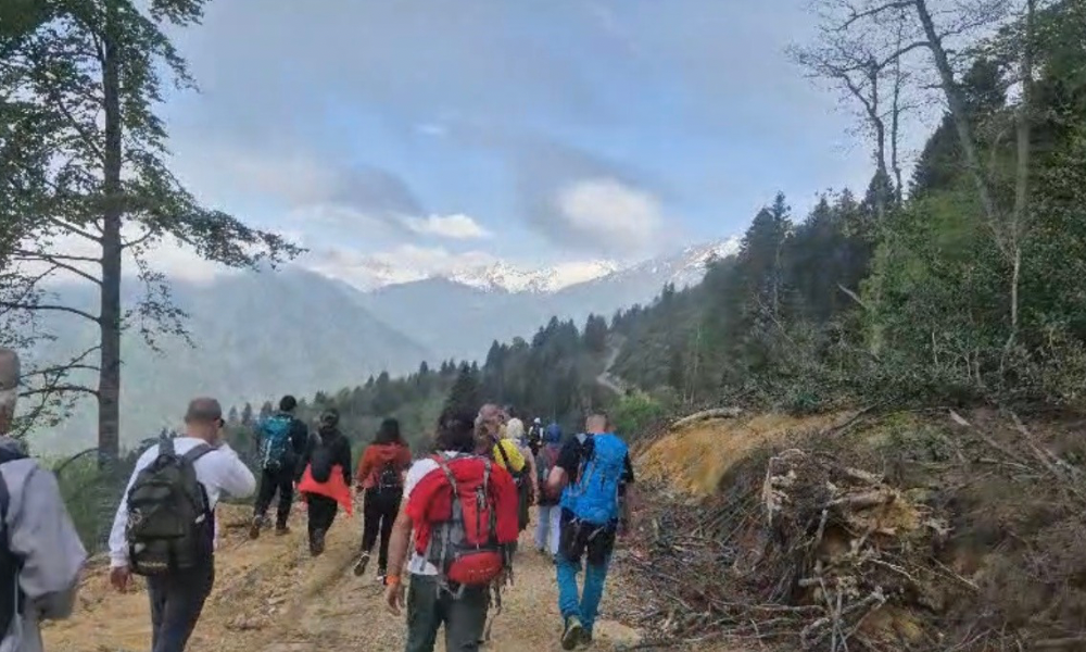 RİDAK, Badara Yaylası’nda Turizm Sezonunu Doğa Yürüyüşüyle Başlattı